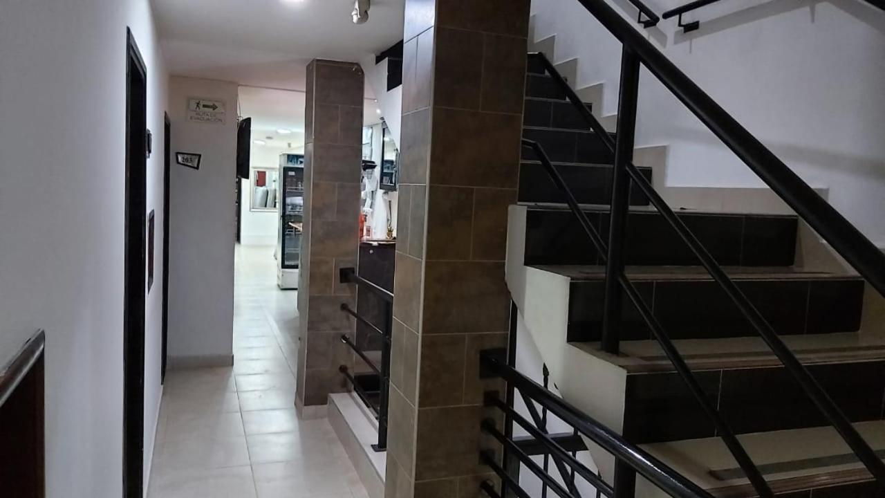 Hotel Marat Suite Medellin Bagian luar foto
